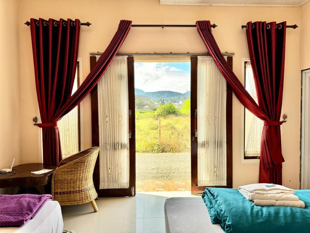 Sapo Rumbia Berastagi Room photo